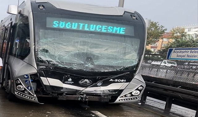 Avcılar’da metrobüs kazası!