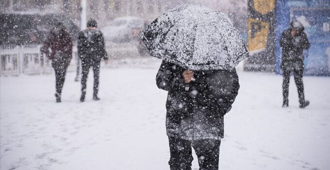 METEOROLOJİ UYARDI: KAR GELİYOR!