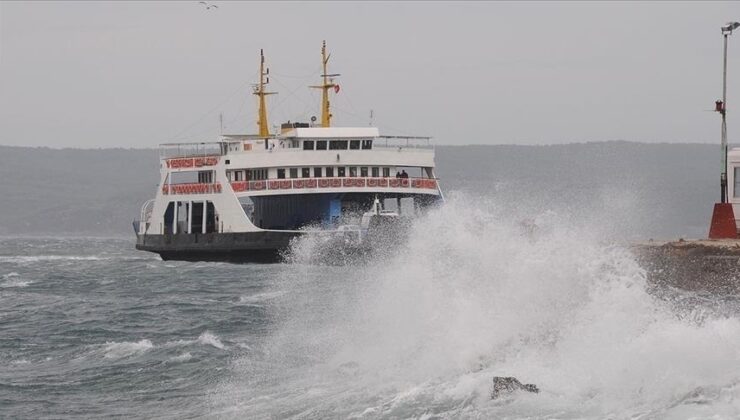 Çanakkale’de feribotlara fırtına engeli! Seferler iptal!