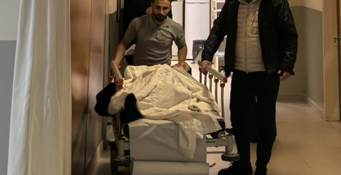 Karnına koyduğu sıcak su torbası patladı