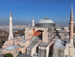 Ayasofya’nın kubbesi restorasyon için sökülecek