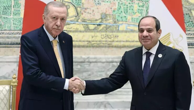 Erdoğan ve Sisi’nin Kahire zirvesi: Sisi’den samimi karşılama…