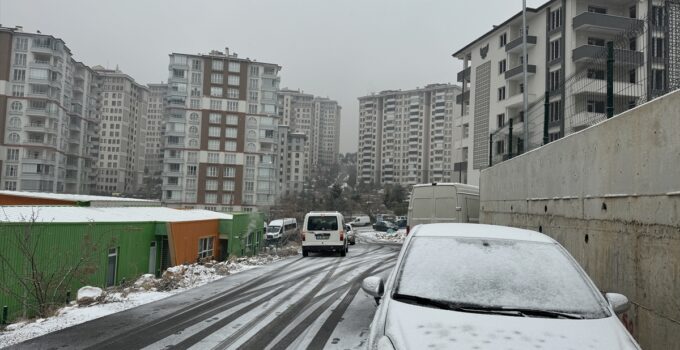 Malatya’da kar yağışı etkili oldu!