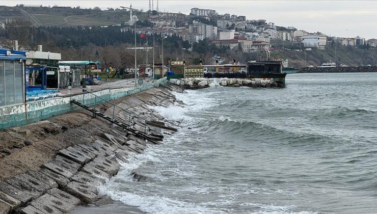 Tekirdağ’da deniz ulaşımına poyraz engeli