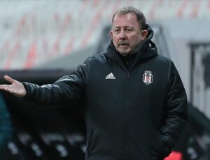 Sergen Yalçın, Beşiktaş için İstanbul’da!