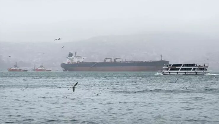 İstanbul Boğazı’nda tanker arızası sebebiyle trafik askıya alındı!