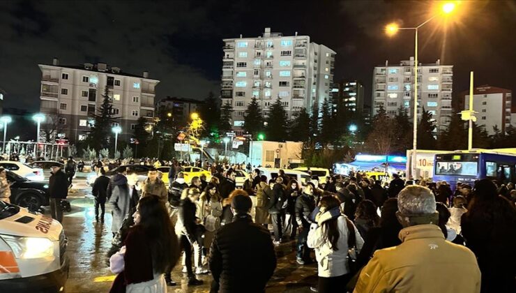 Batıkent metro istasyonunda yangın