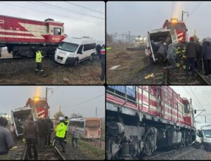 Kırklareli’nde tren ve minibüsün çarpıştığı kazada 2 kişi yaralandı!