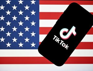 TikTok’a yasak kalktı sadece 12 saat sürdü!