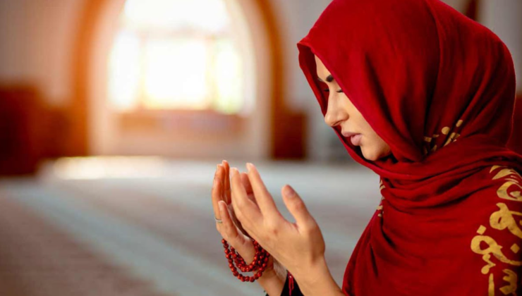 Yüzünün güzelleşmesini istiyorsan aynaya bakarken bu duayı oku!