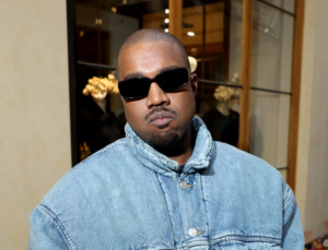 Kanye West Dünyanın En Zengin Sanatçısı Olmayı Başardı!