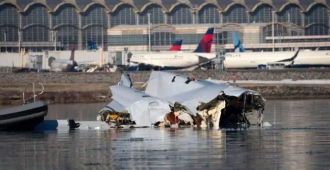 ABD’deki uçak kazasında kurtulan olmadı! Kara kutu bulundu